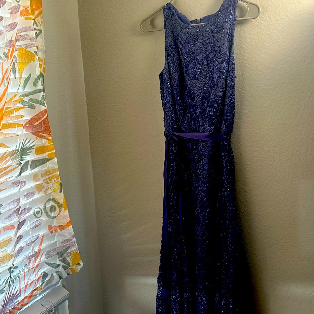 Tahari Arthur S Levine Purple Sleeveless Sheath Maxi Dress Scoop Neck